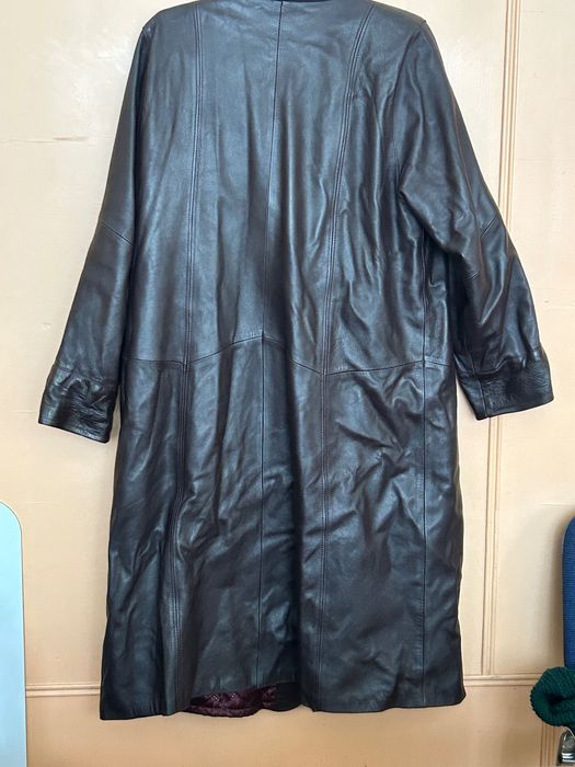 Шкіряний плащ з теплою підкладкою