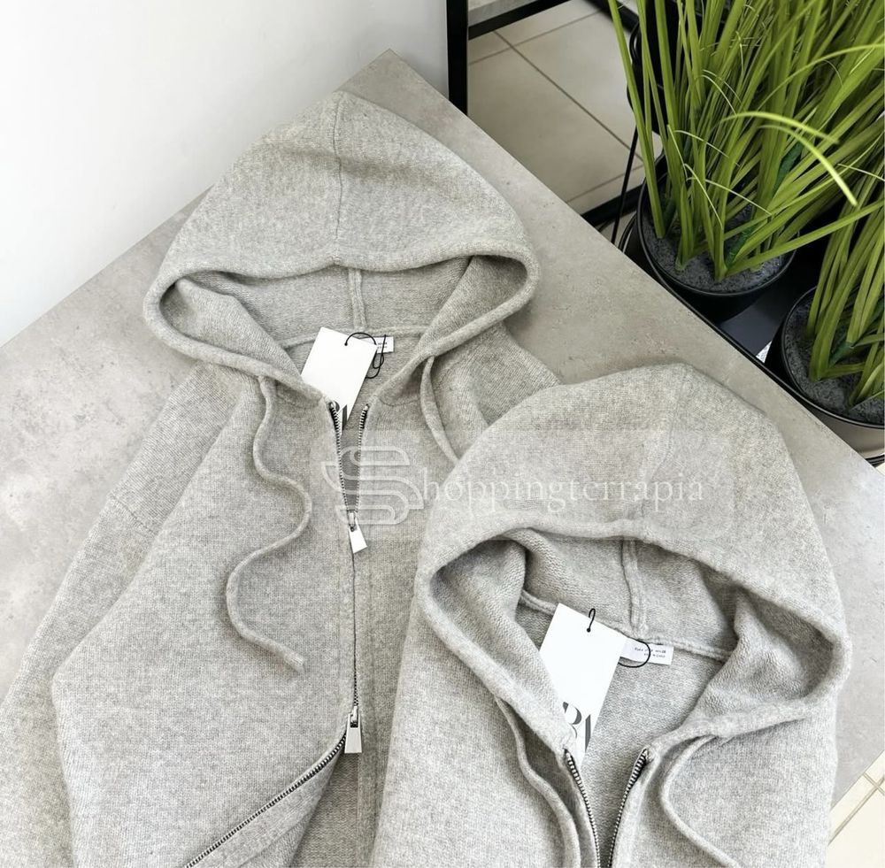Zara сіра кофта с