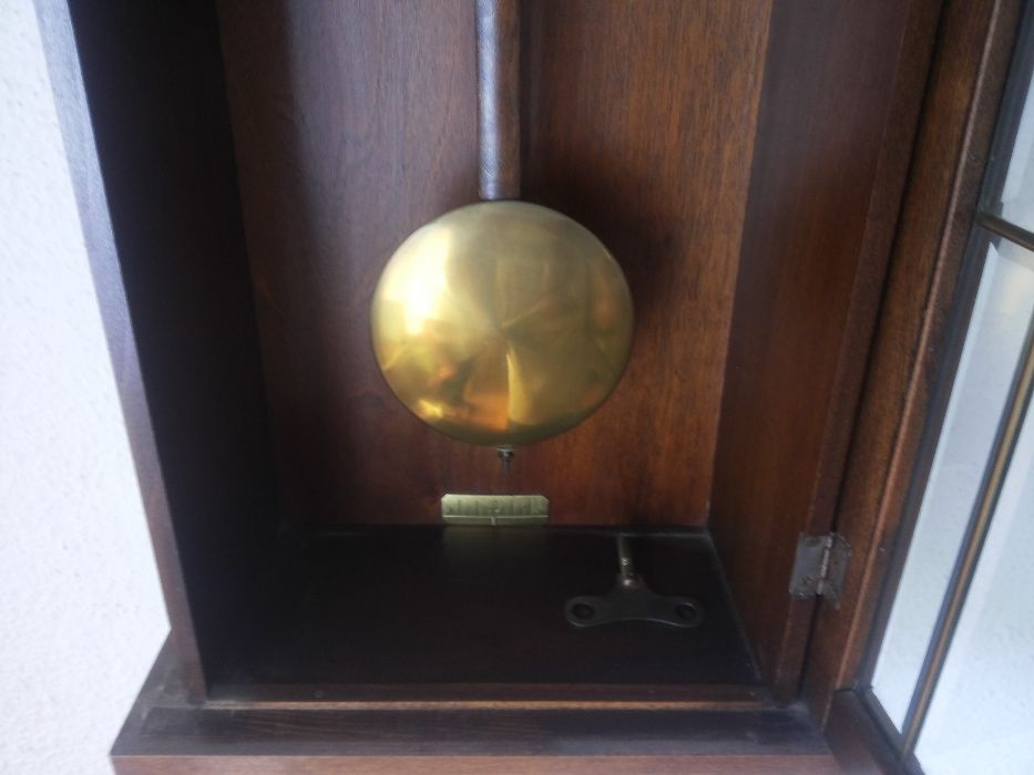 Relógio de Parede com pêndulo Junghans (Déc. 1920)