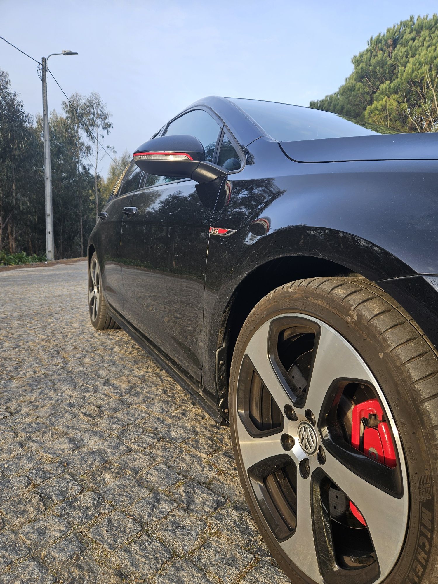 Volkswagen Golf 7 GTI DO AÇO