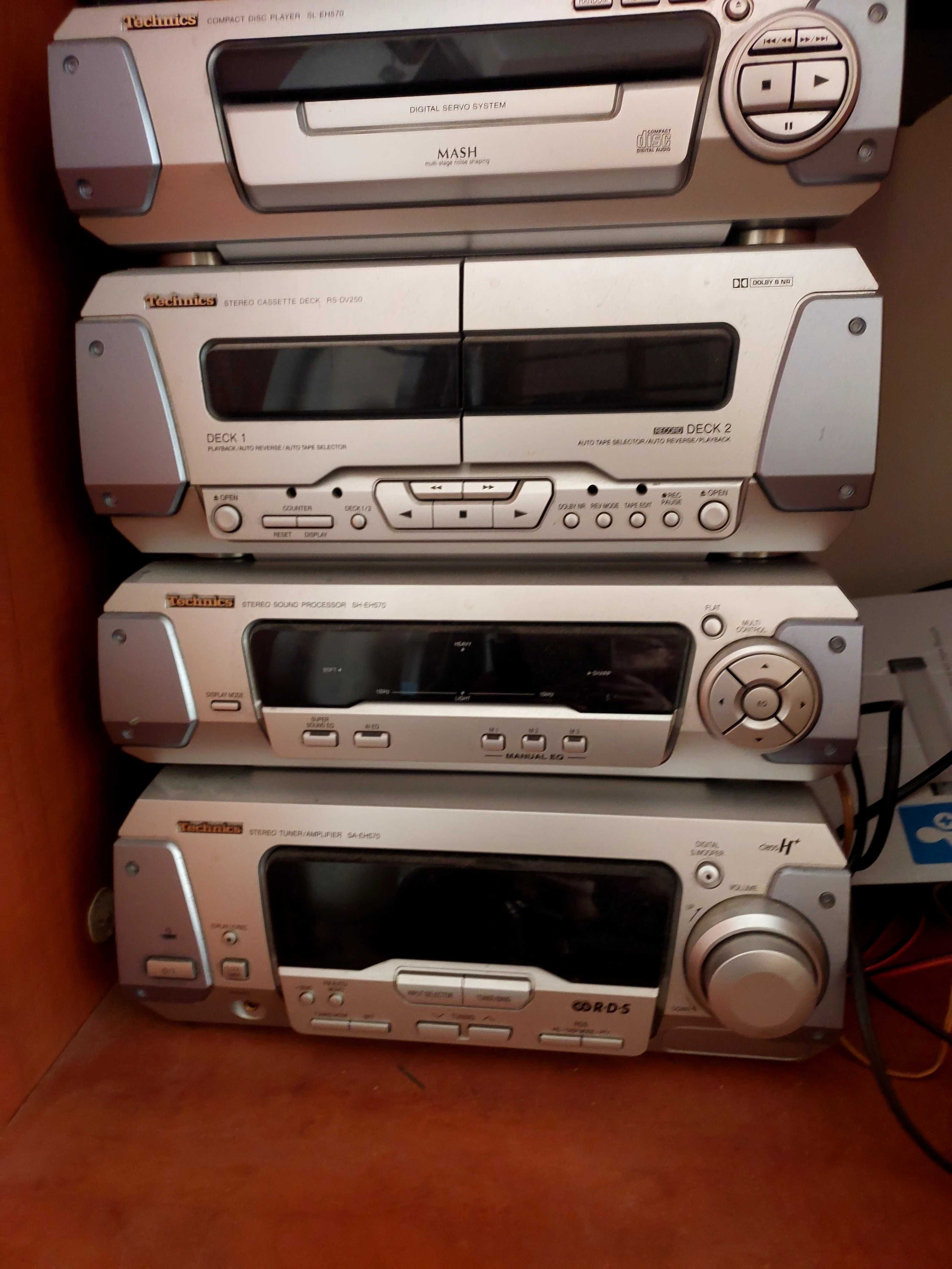 Wieza technics 4 segmentowa