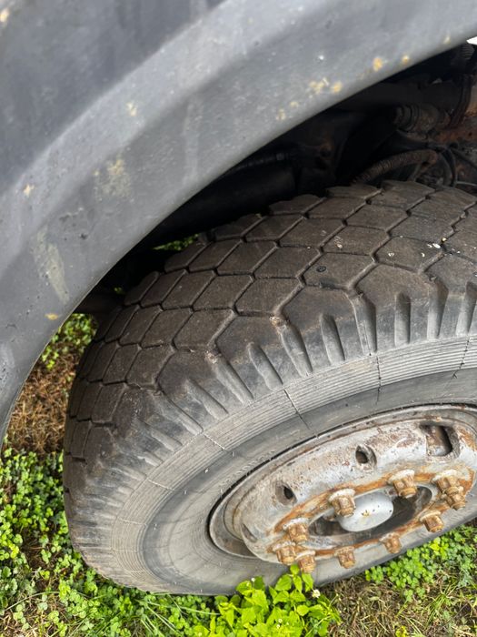 Тягачь маз двух осний