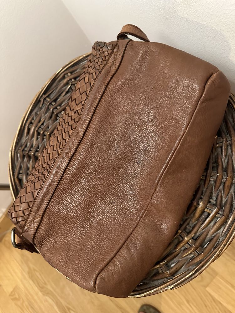 Mala de pele castanha da Massimo Dutti