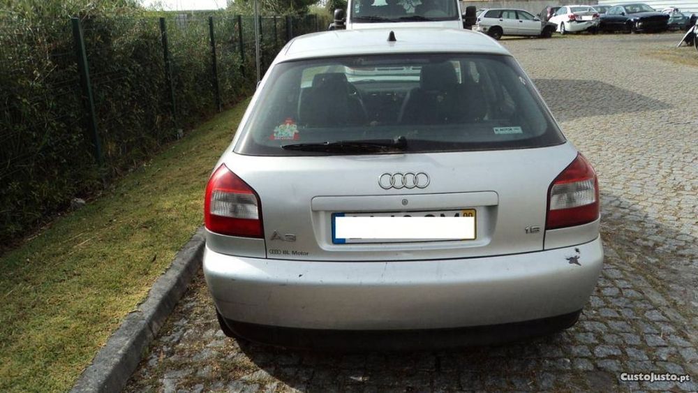 Audi A3 1.6i 5 Portas de 2000
