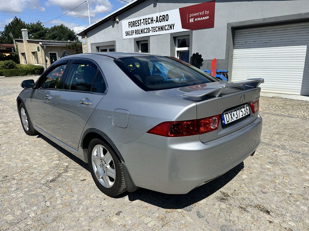 Honda accord 2.0i 155PS