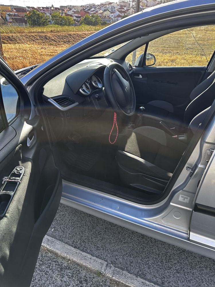 Peugeot 207 1.4 16V Trendy
