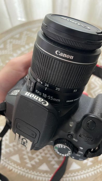 Camera CANON EOS 650D + Zoom Lens