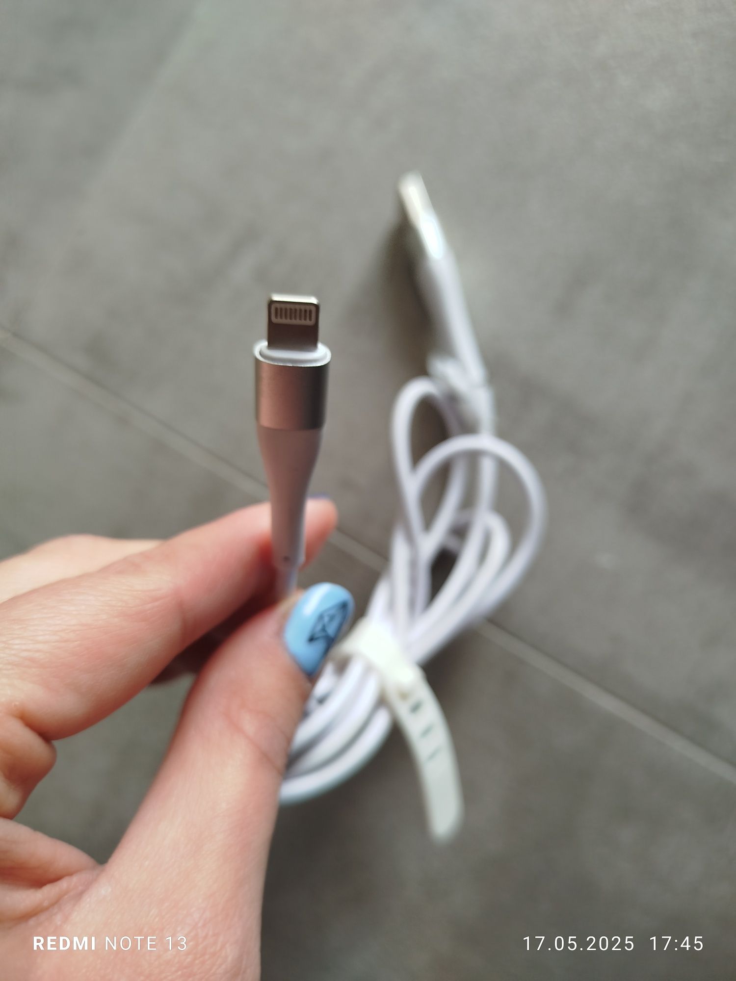 Kabel do telefonu iphone