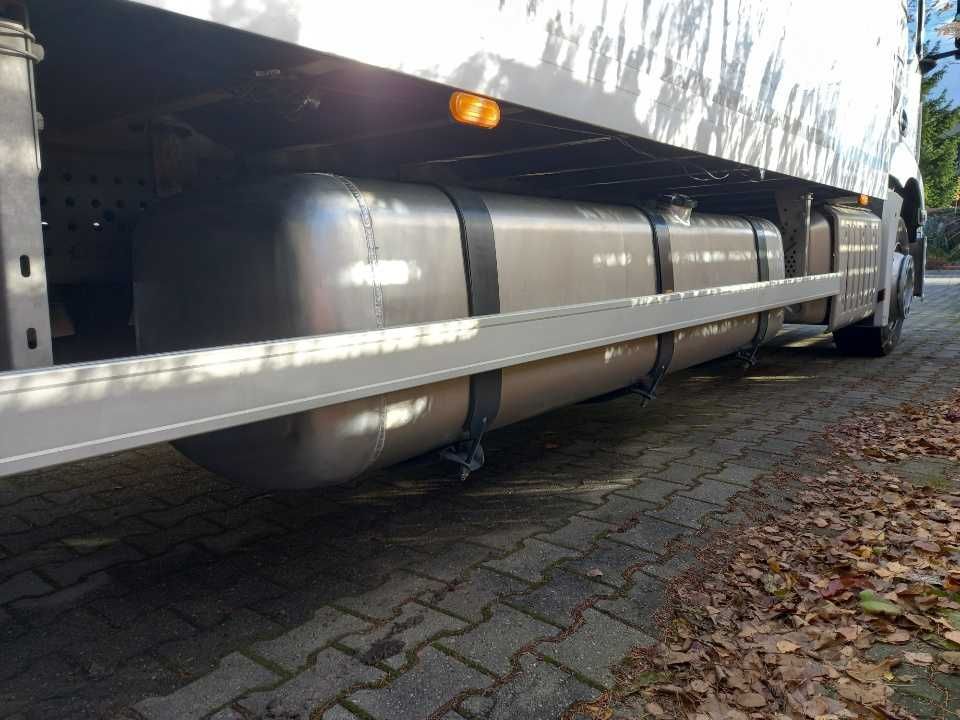 Zbiornik paliwa Mercedes  MP4 750 L MEGA -Tandem