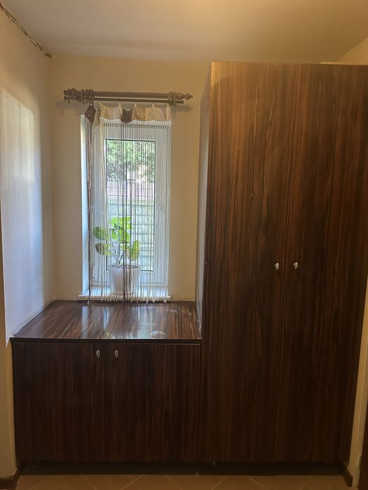 Zestaw mebli (szafka na buty, szafa)