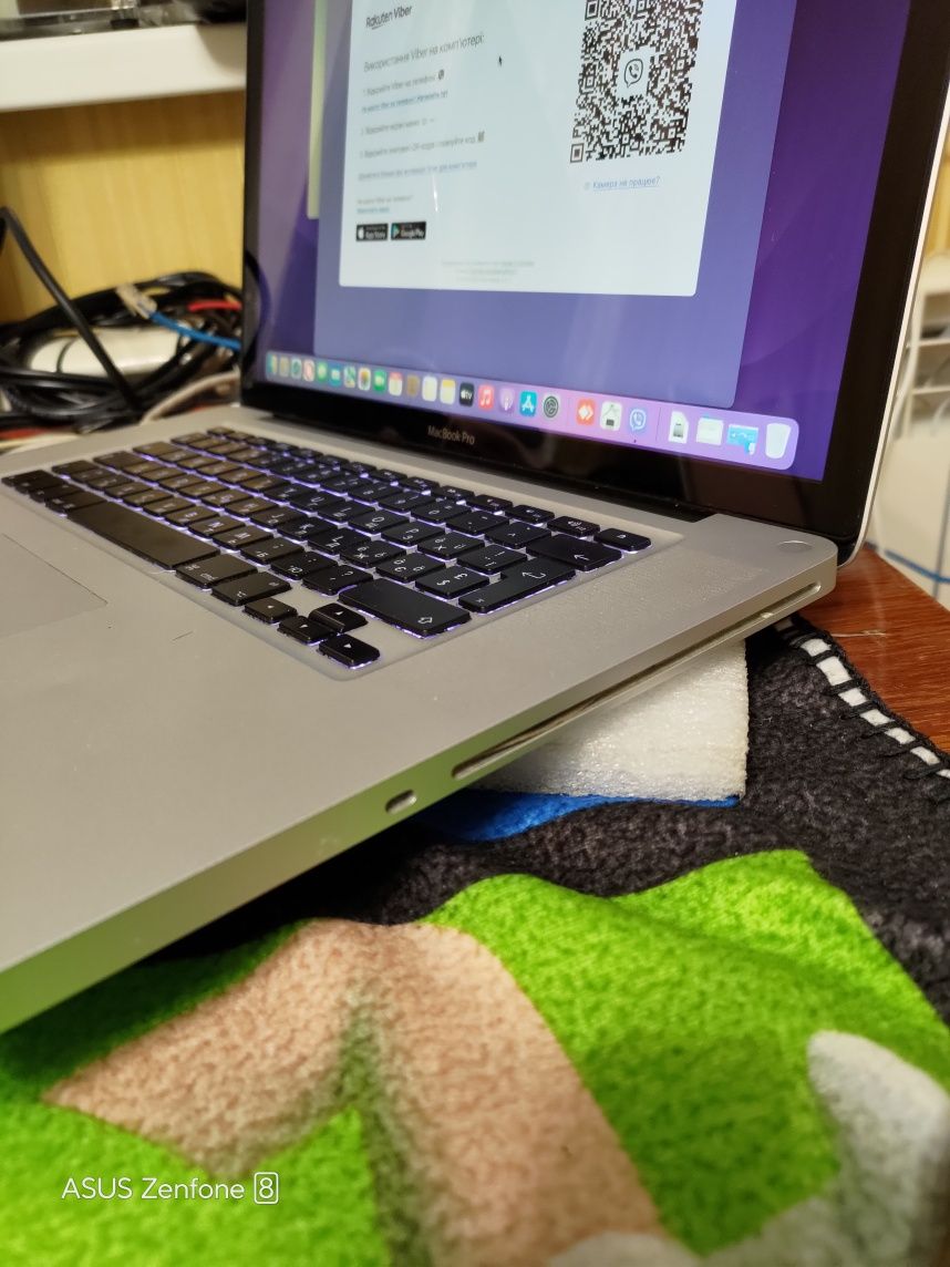 MacBook Pro 5.1 Intel x2 2.4Ghz/Ram8Gb/SSD120Gb/HDD 500Gb
