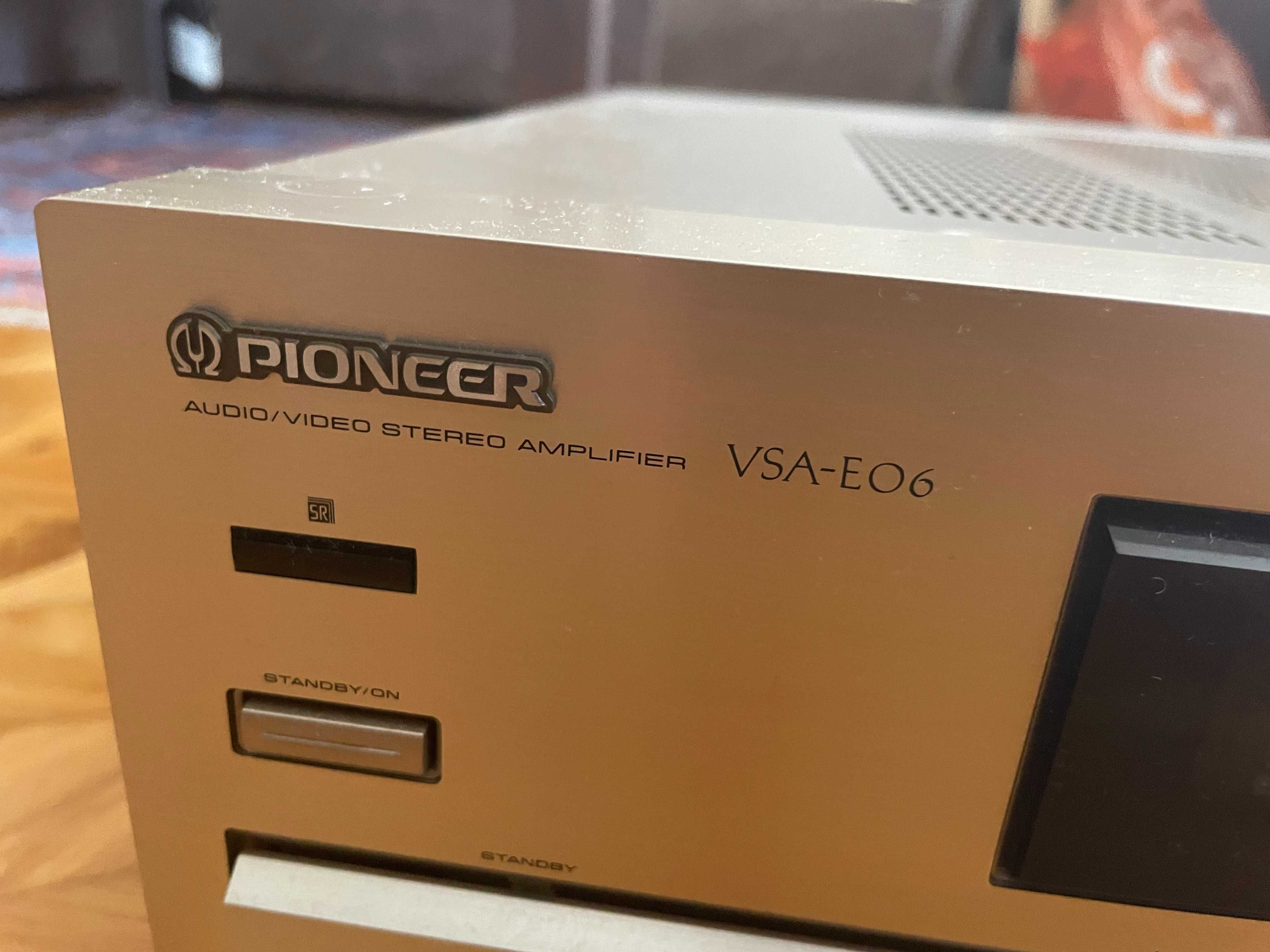 Amplituner Pioneer VSA-E06