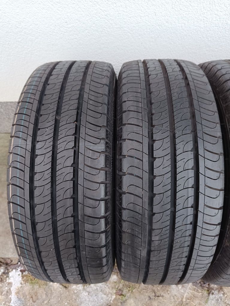 Opony Goodyear Efficientgrip Cargo 215/65R15C