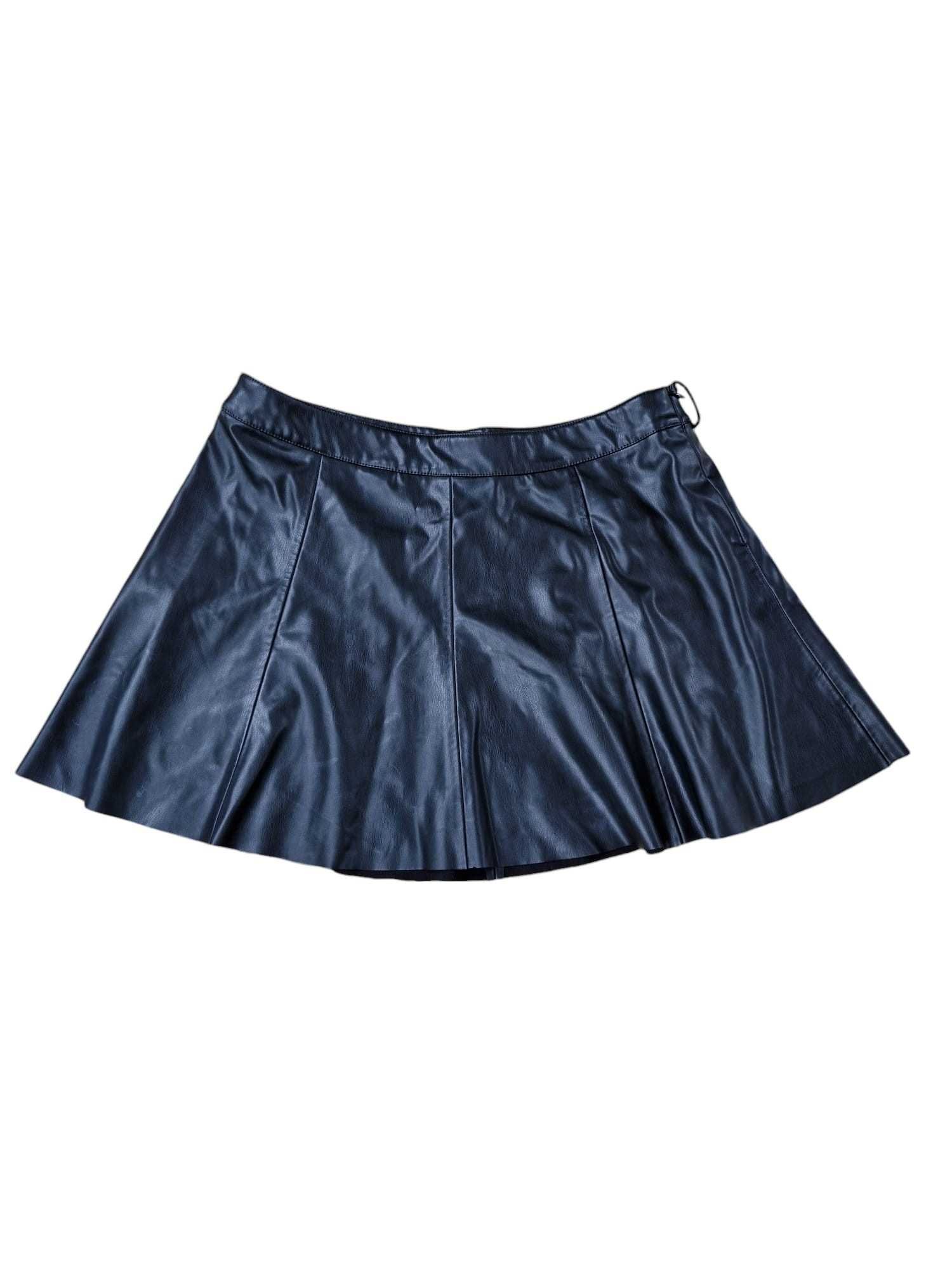 czarna skórzana spódniczka mini Zara