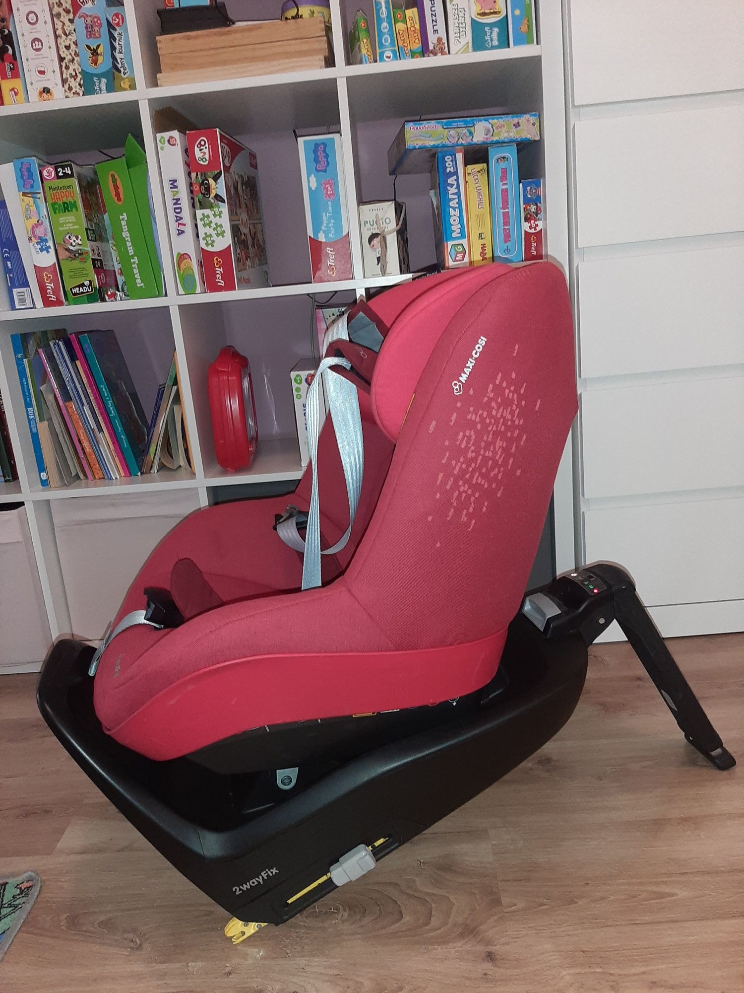 Maxi-Cosi 2WayPearl + baza 2WayFix (zestaw) 9 -18 kg