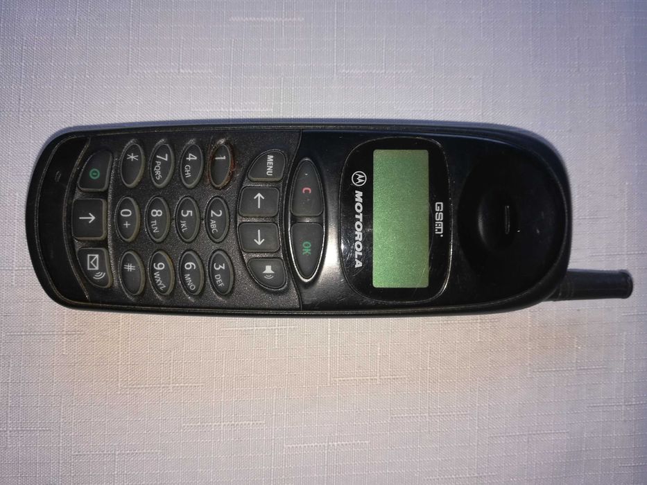 Telefon komórkowy zabytkowy z antenką