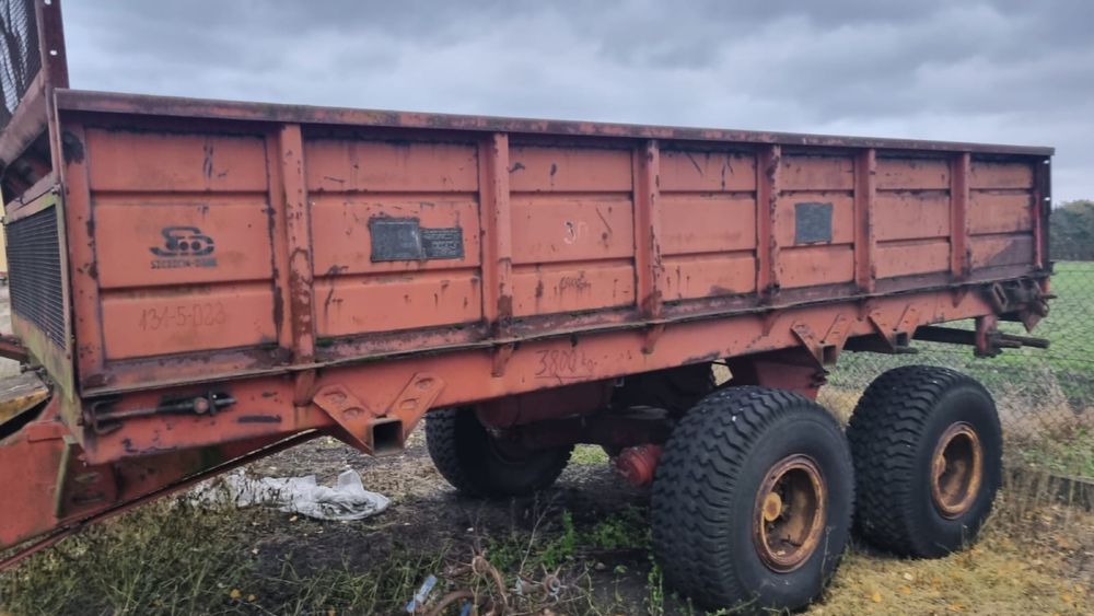 Rozrzutnik obornika tandem. Belarus PTU  10 ton