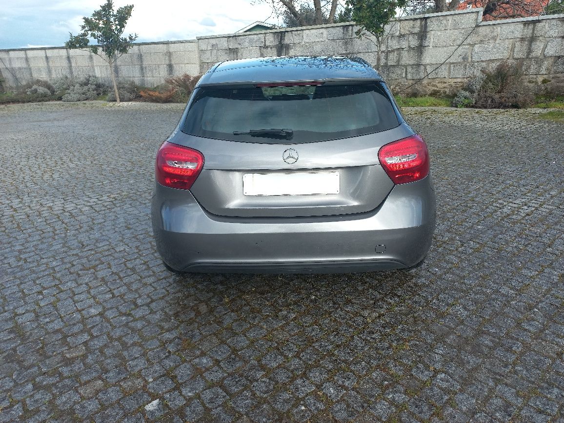 Mercedes A180 CDI Ano2017 impecavel 129000 km