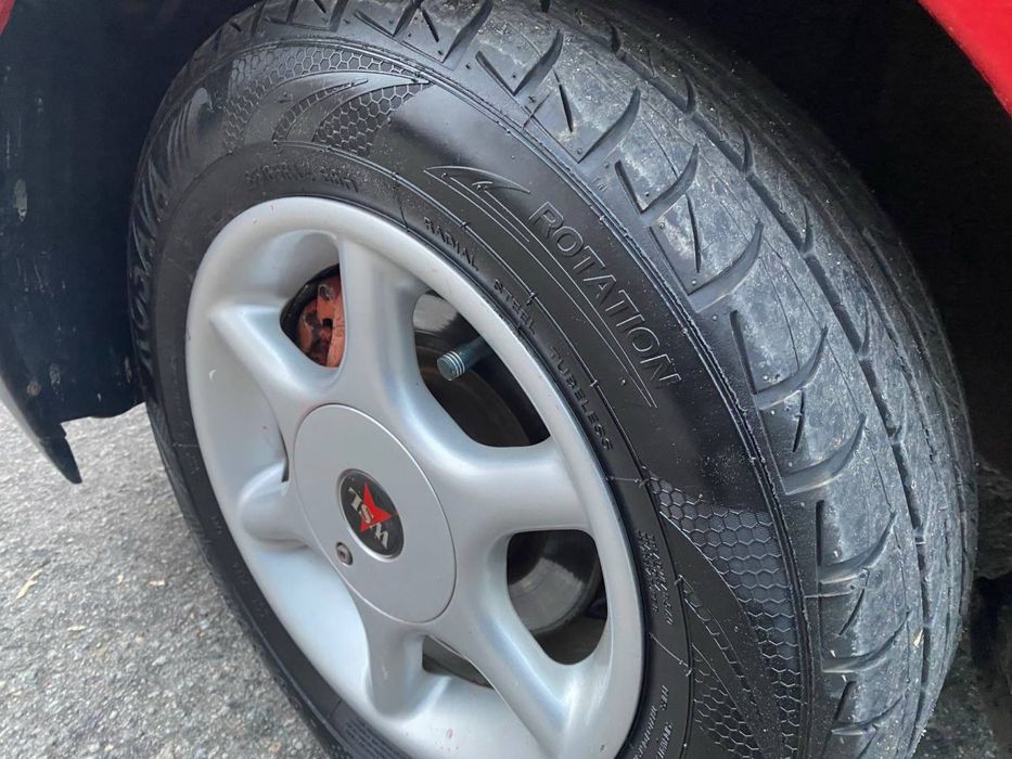 Renault Kangoo ne farbovana