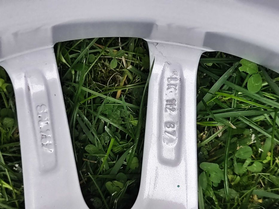 Felgi 17" 7.5" ET35 Platin P73 VW Audi Seat Skoda Mini