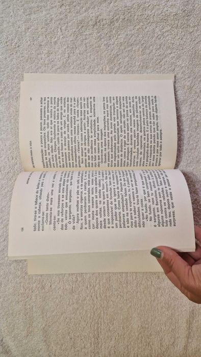 Livro "Um Sentido para a Vida", de Saint Exupéry