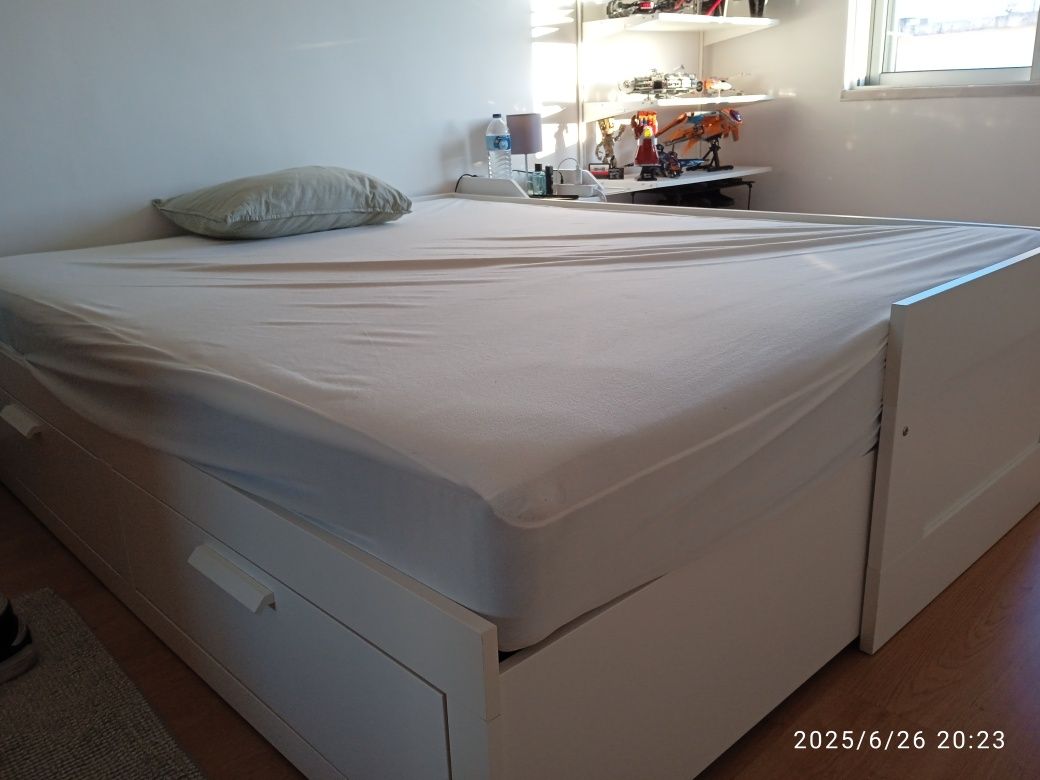 Vendo cama como nova