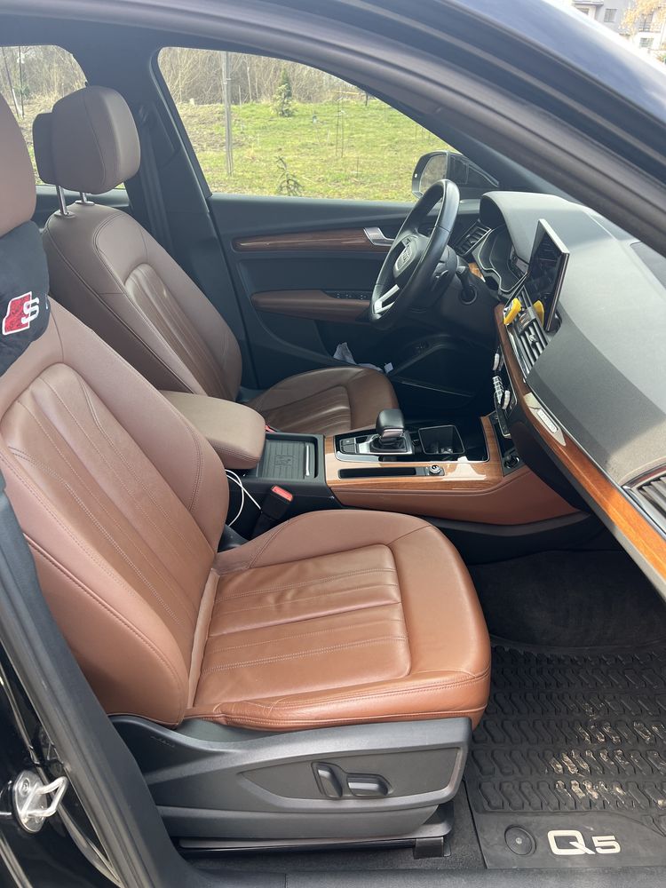 Audi q5 гібрид PHEW 367 к.с.