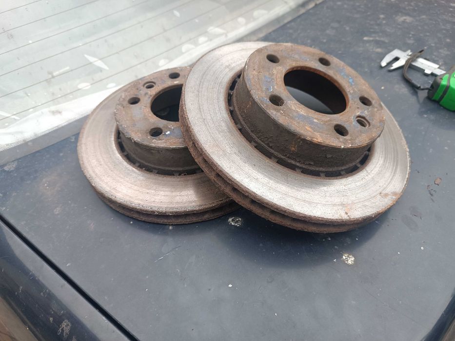 Тормозные Диски Опель Омега А Передние 23мм Гальмівні диски