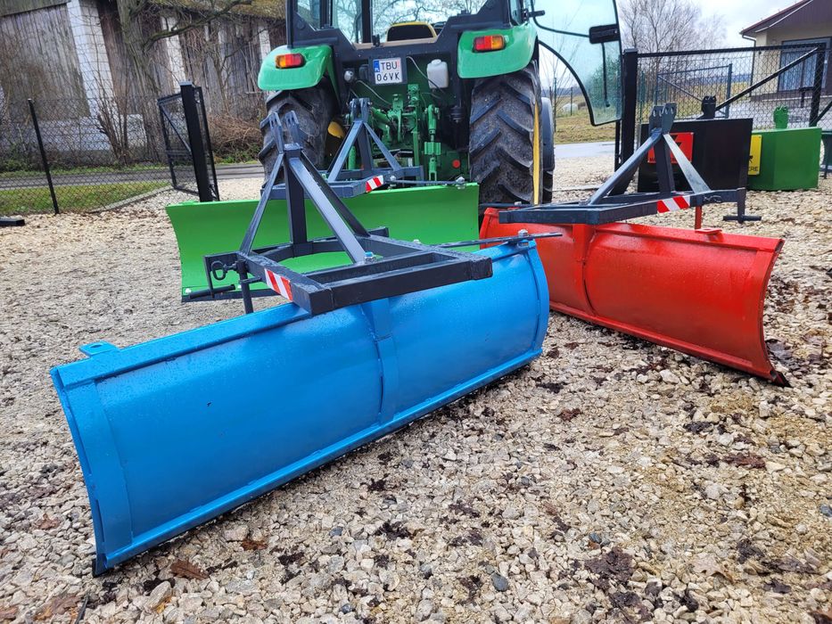 Pług do śniegu na tył ciągnika/ Pług śnieżny obracany Spych z gumą