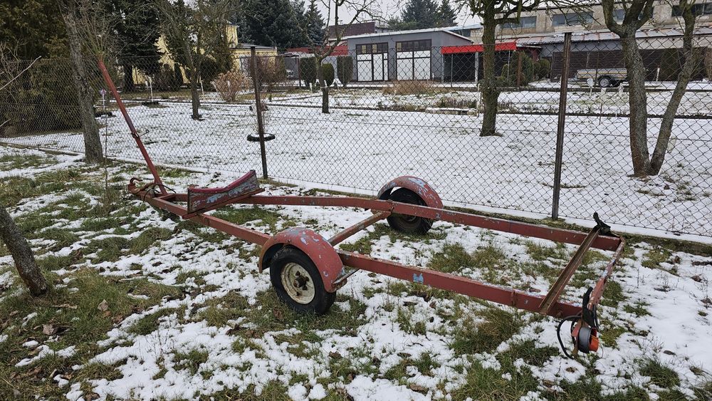 Łódka przyczepa podlodziowa