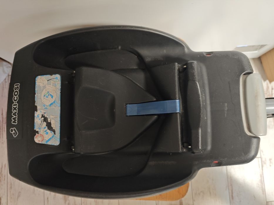 Nosidełko Maxi Cosi z bazą ISOFIX