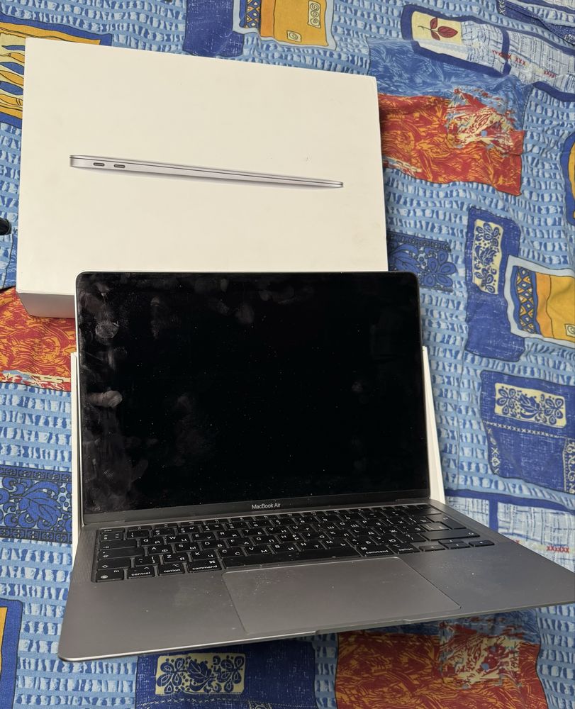 Продам маккбук MacBook Air (M1 2020) Space Gray [A2337