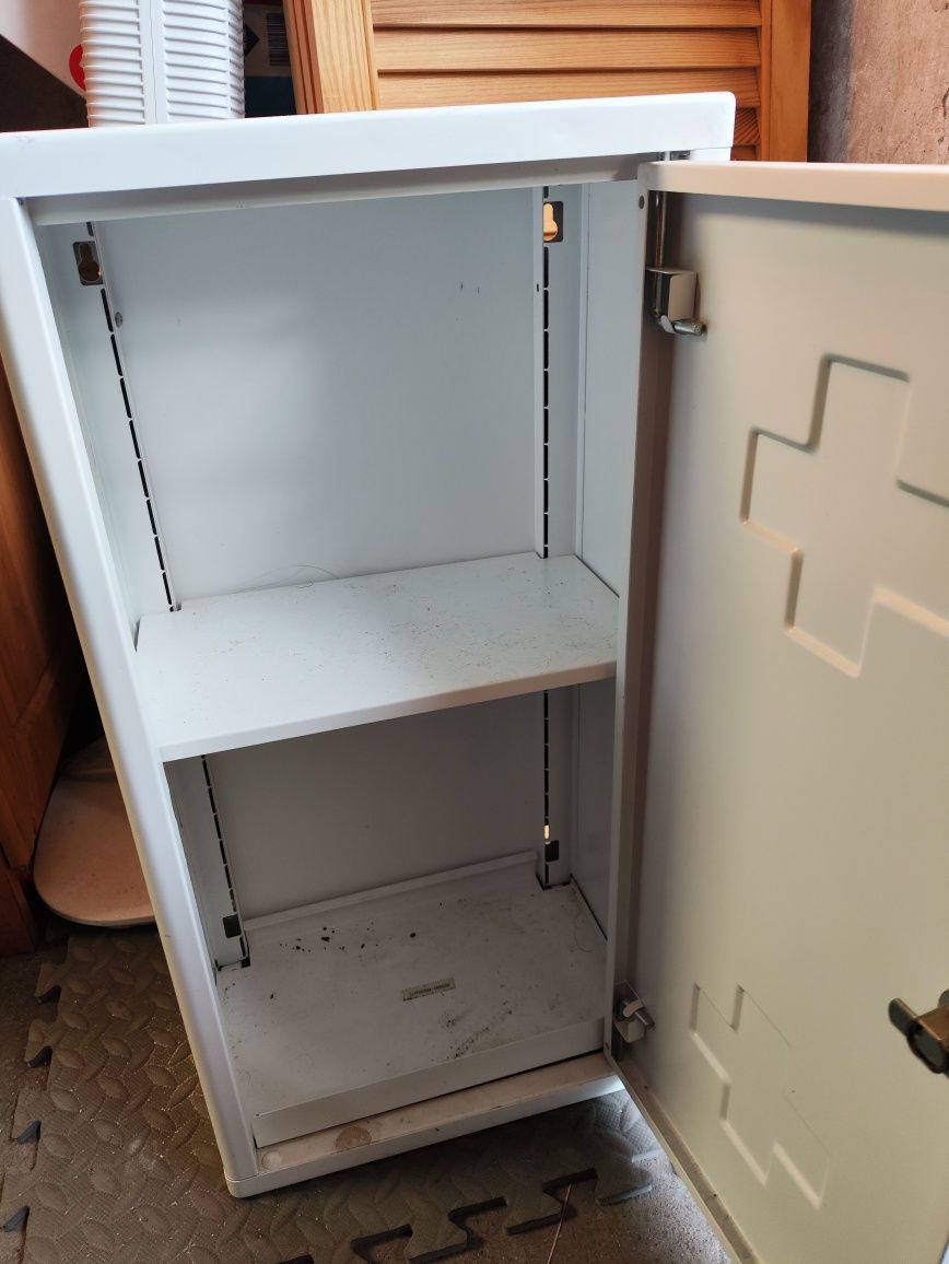 Szafka apteczka łazienkowa metalowa 20x30x60