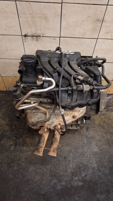 Silnik 1.6mpi bgu kompletny vw skoda audi.