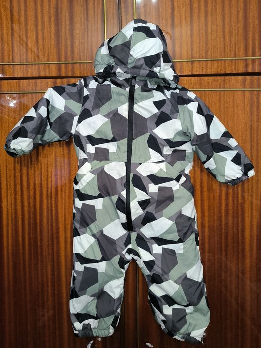 Дитяча піжама та комбенізони