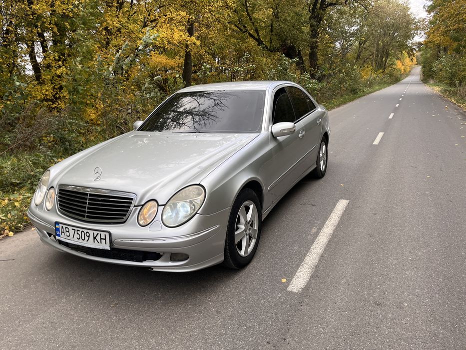 Mercedes-Benz W211 3.2
