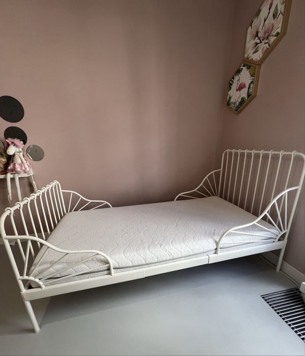 MINNEN łóżko o regulowanej długości, biały, + materac