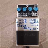 Efekt gitarowy BOSS DD-7 Digital Delay + zasilacz i kabel patch