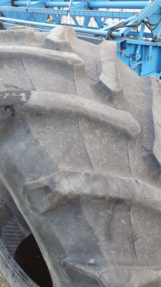 Opona radialna Pirelli 710/70R38 TM800 Trelleborg