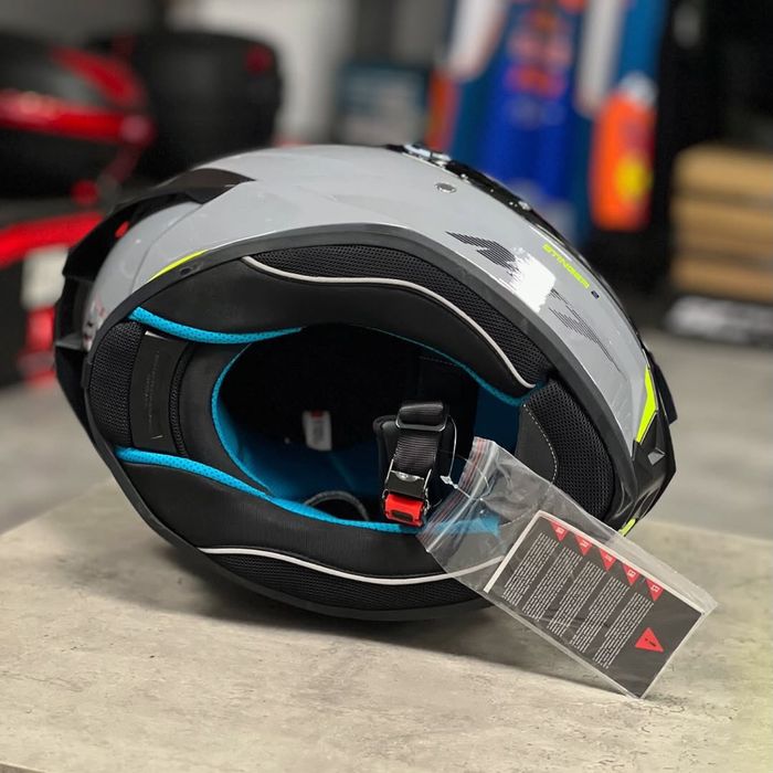 Мото шолом MT helmets stinger 2 шлем мт стінгер 2, іспанський сірий мт