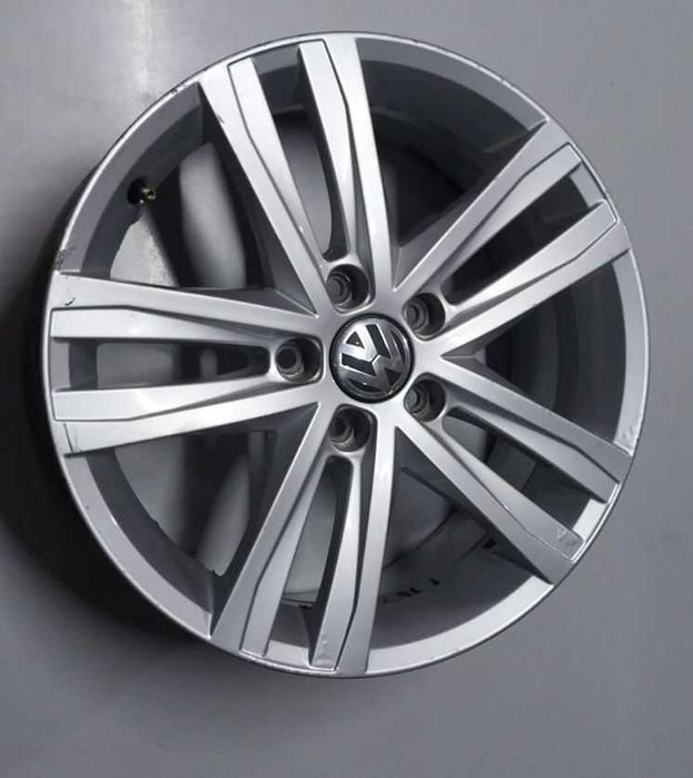 Продаю диски Jetta volkswagen алюминий R17 4шт 5c0601025an