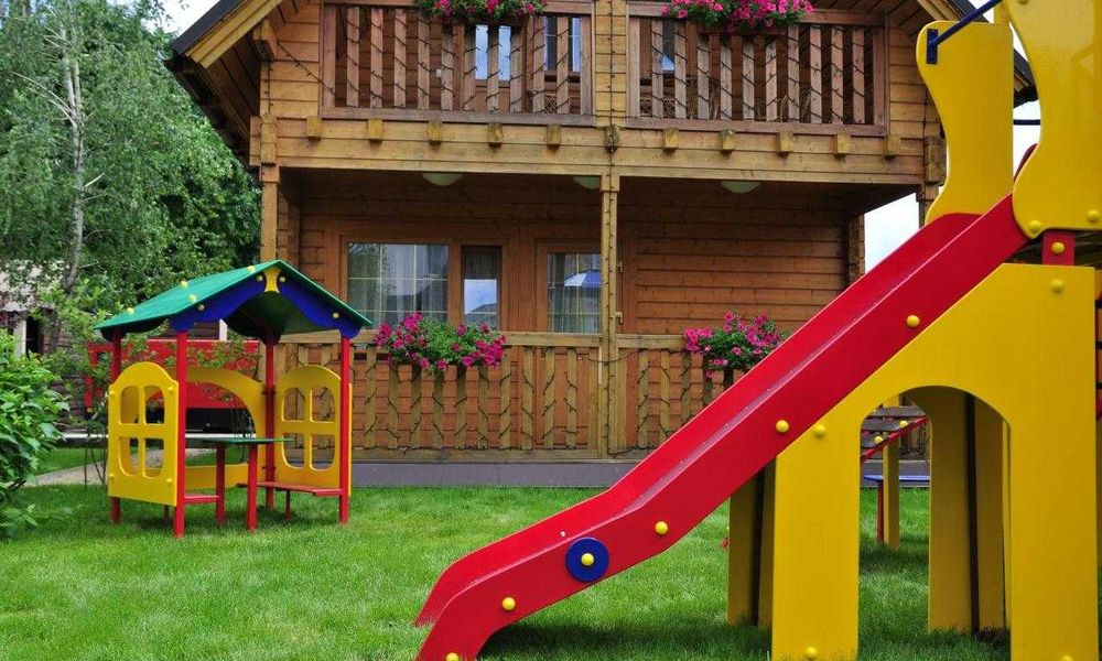 Подобова Аренда !Будинку VIP класа!22спальних місця з теплим  басейном