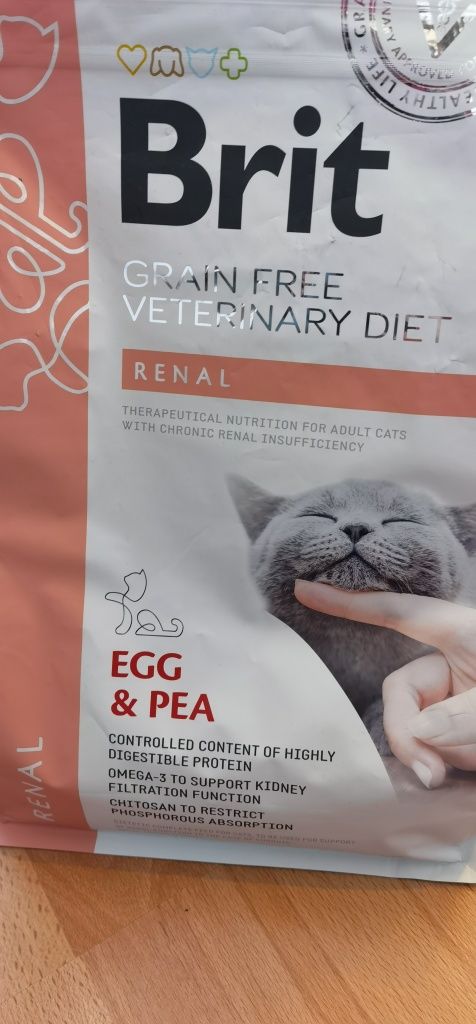 Brit renal Egg&pea sucha karma dla kota 898gram niewydolność nerek