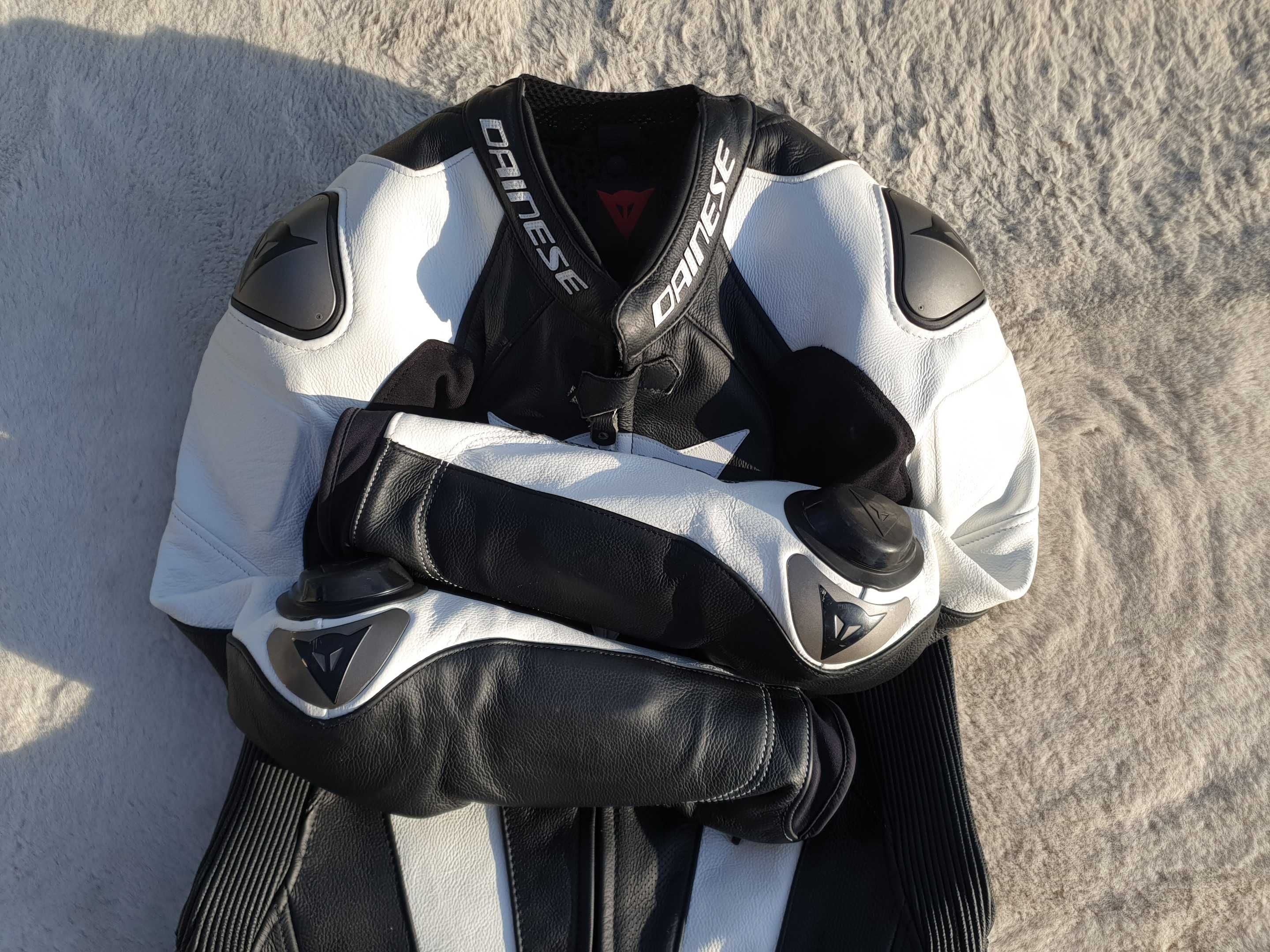 Dainese Laguna Seca 4 98 - przedłużany 48 Kombinezon motocyklowy