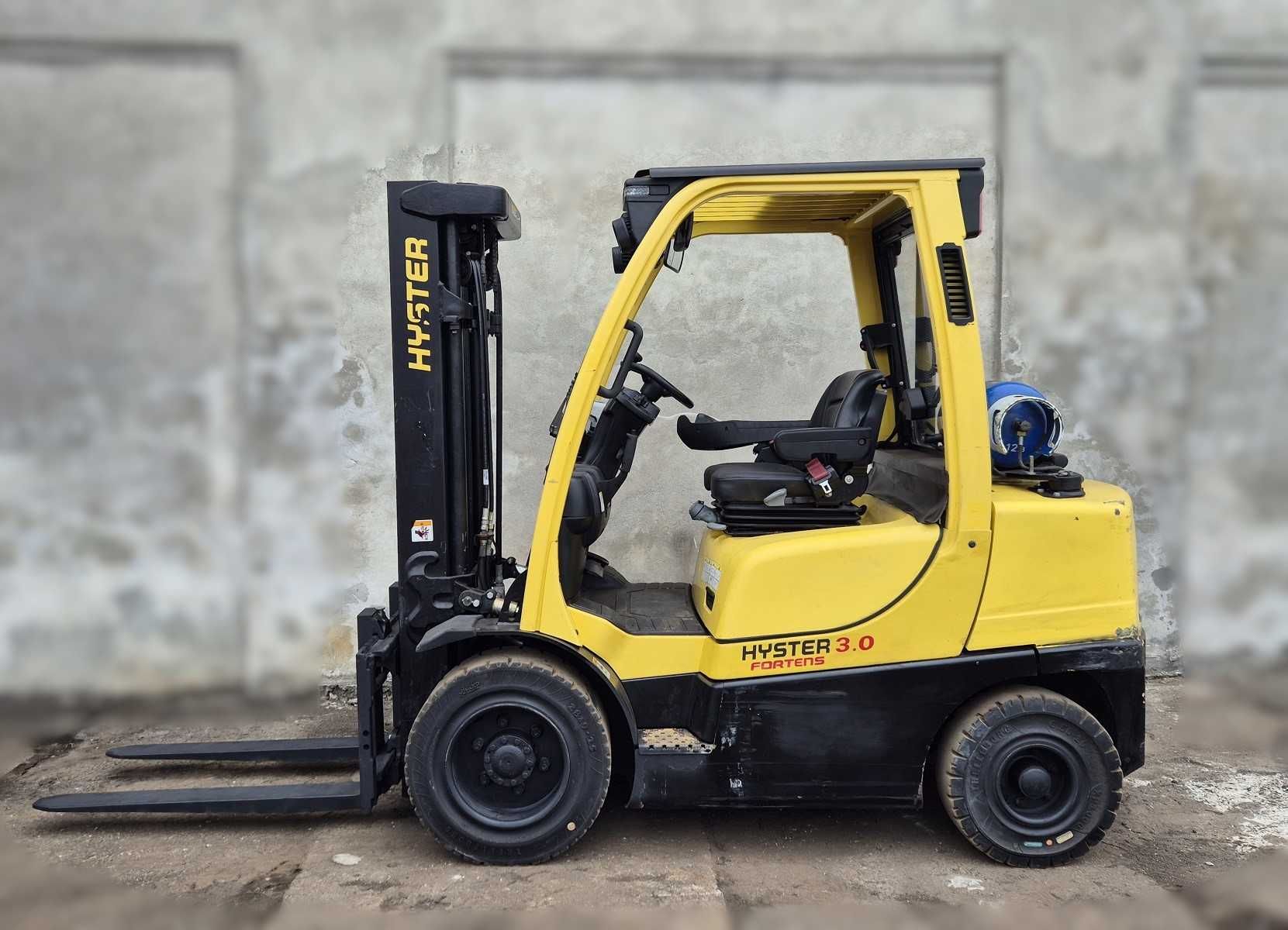 Hyster 3000kg • 2017r • TRIPLEX • 6100 mtg • wózek widłowy • leasing