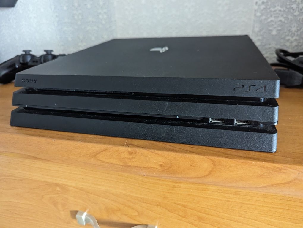 PlayStation4 pro 1 TB