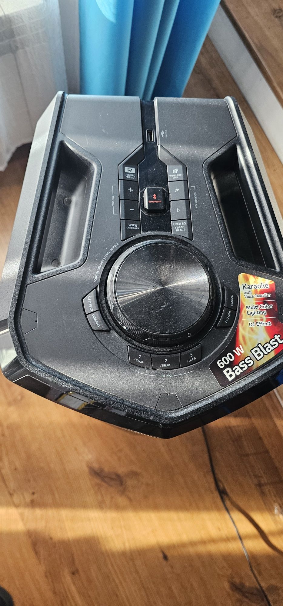 Kolumna LG FH6 600watt bluetooth radio