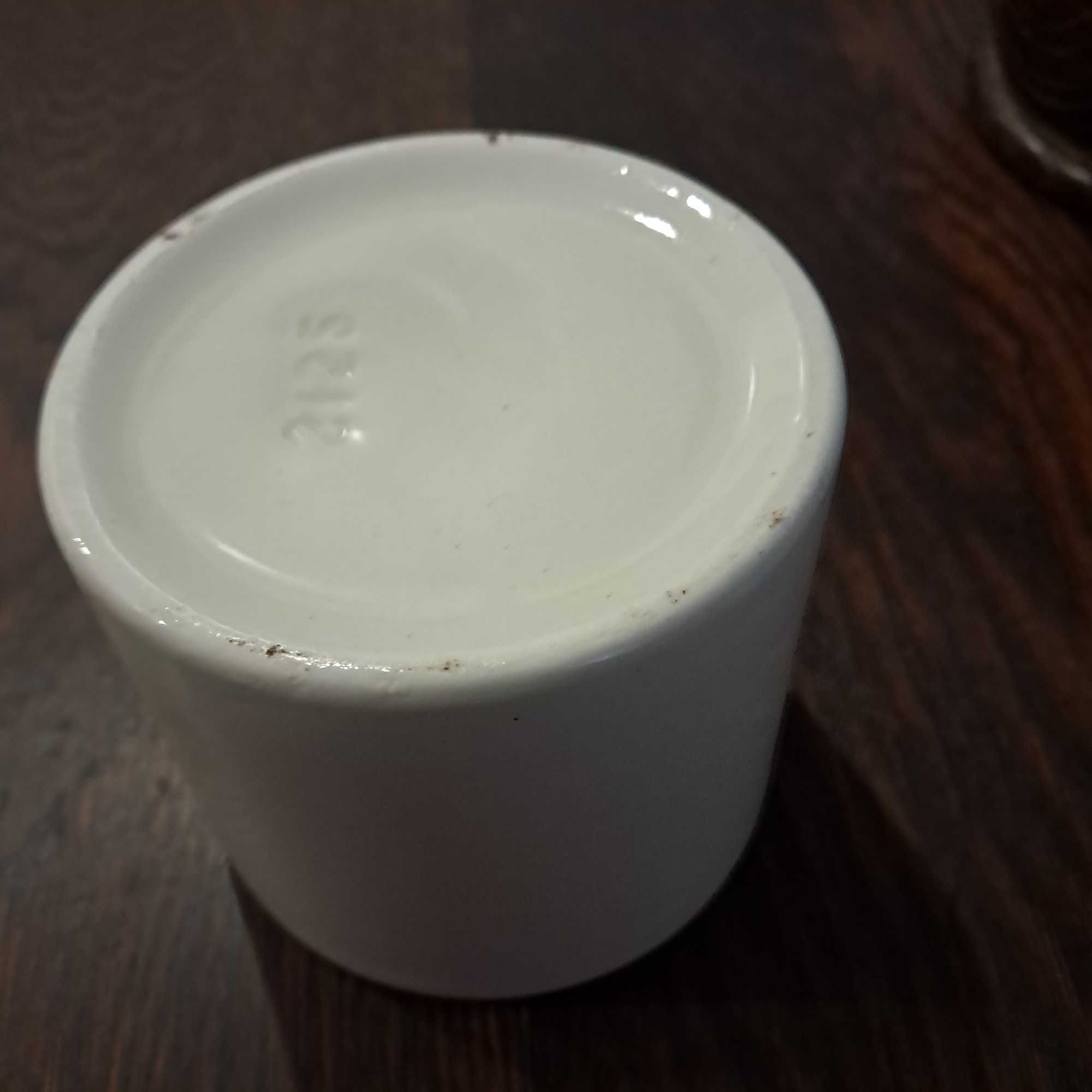 Caixa de cigarros de madeira e porcelana