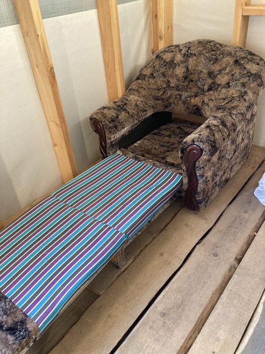 Крісло мʼяке розкладне бу