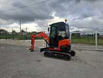 Mini giratória kubota U27-4